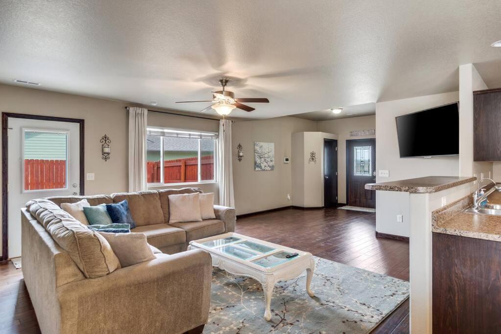 Large Home In The Most Convenient Location Rapid City Esterno foto
