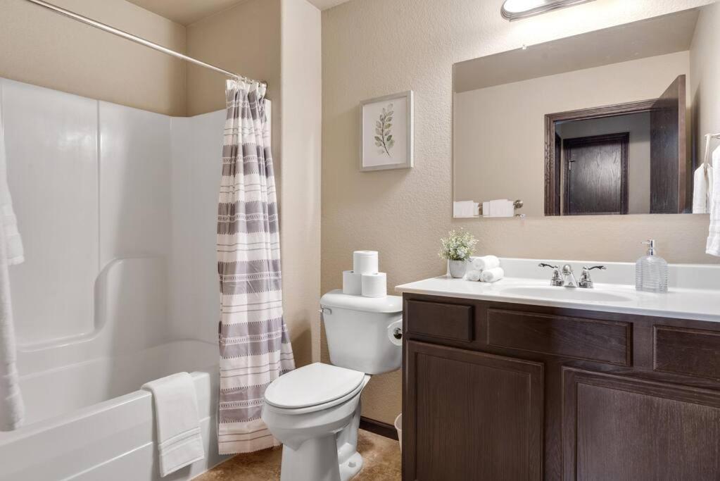 Large Home In The Most Convenient Location Rapid City Esterno foto
