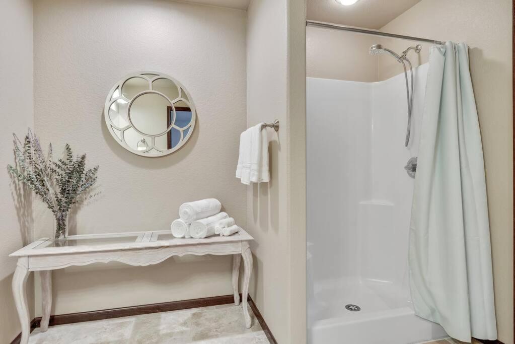 Large Home In The Most Convenient Location Rapid City Esterno foto