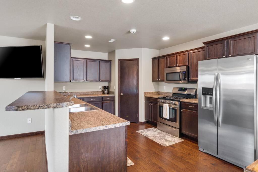 Large Home In The Most Convenient Location Rapid City Esterno foto